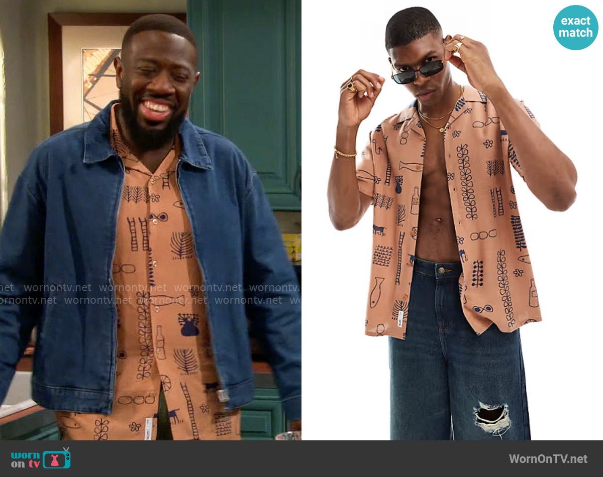 Only & Sons Revere Collar fit shirt with doodle print in washed orange worn by Malcom (Sheaun McKinney) on The Neighborhood