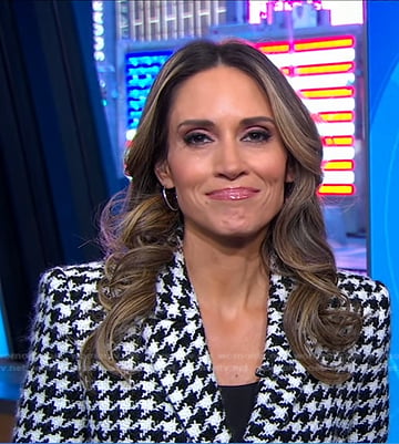 Rhiannon’s houndstooth blazer on Good Morning America