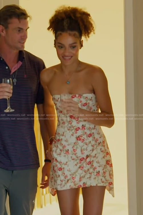 Sienna’s floral print strapless dress on Southern Charm