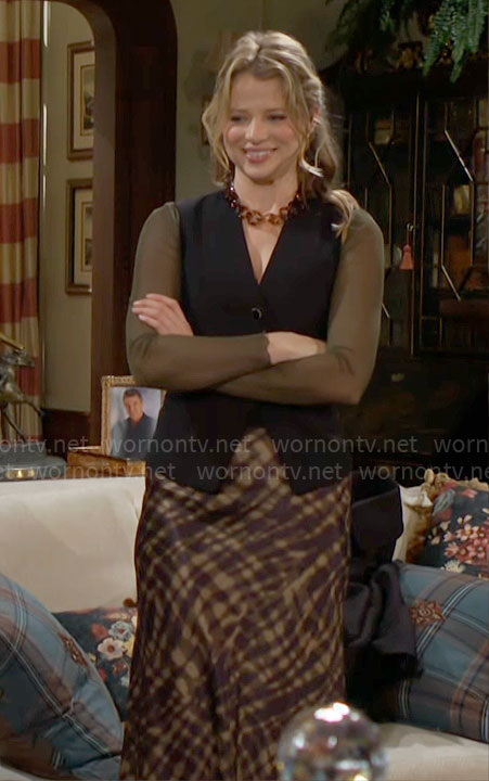 Summer’s olive green mesh tie dye skirt on The Young and the Restless