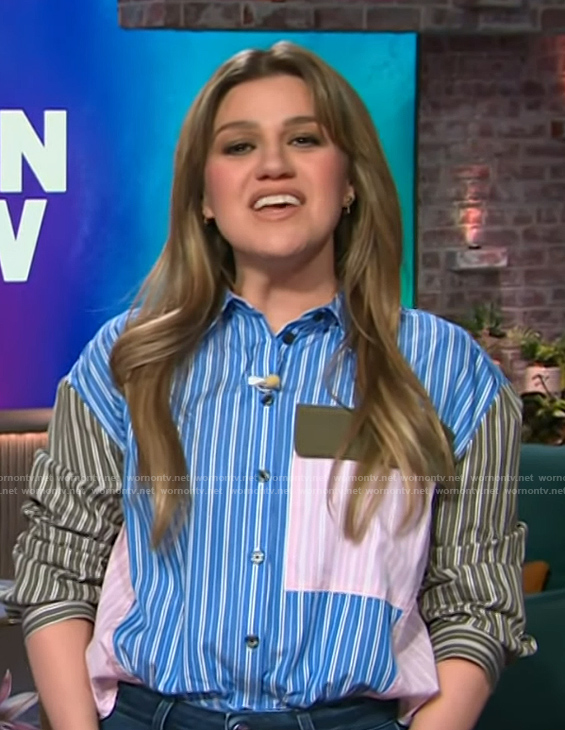 Kelly’s mixed stripe shirt on The Kelly Clarkson Show
