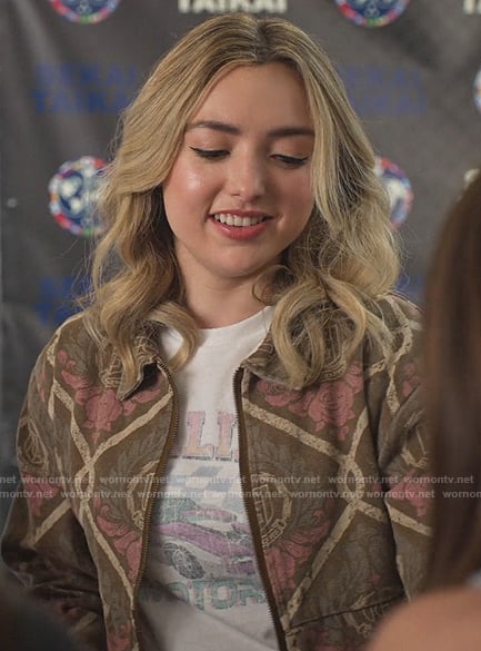 Tory’s printed jacket and tee on Cobra Kai