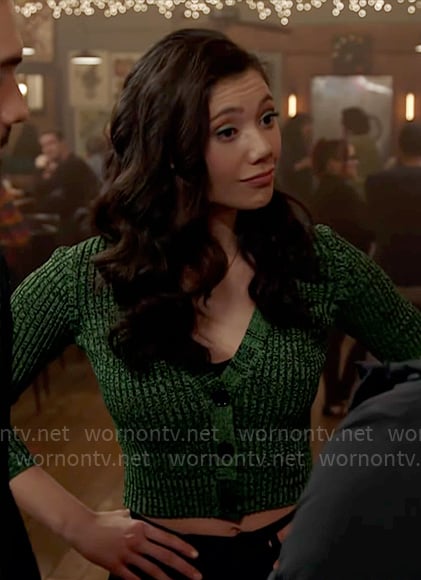 Violet’s green cropped v-neck cardigan on Chicago Fire