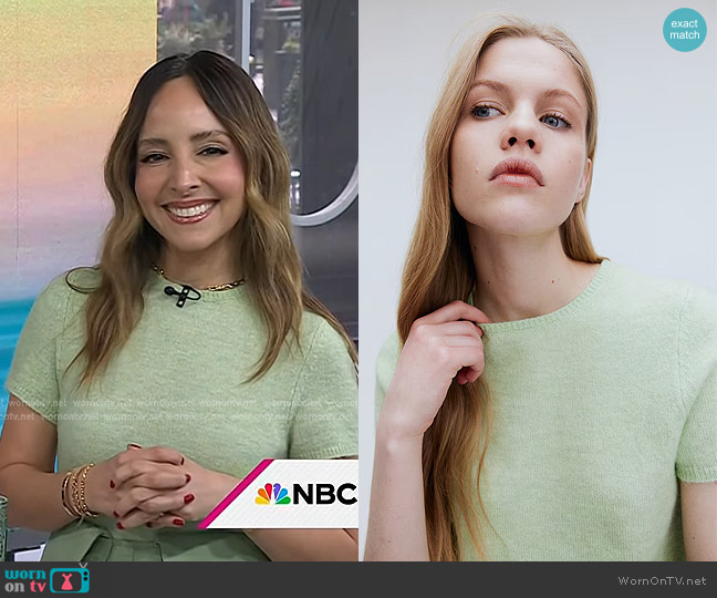 H&M Fine Knit T-Shirt in Light mint green worn by Lilliana Vazquez on Today