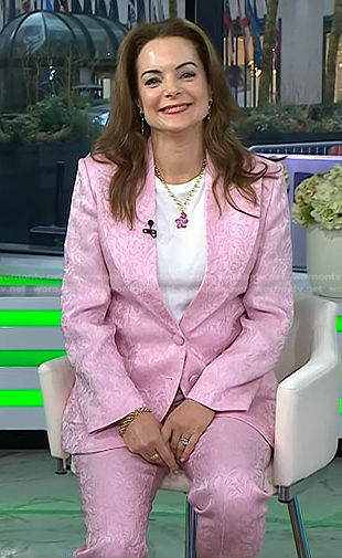 Kimberly Williams-Paisley’s pink jacquard blazer and pants on Today