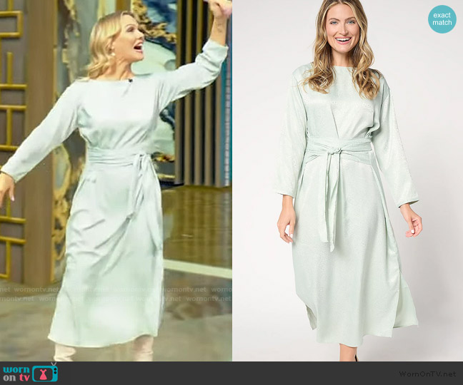 Me by Jennie Garth Chelsea Satin Dress with Self Tie worn by Jennie Garth on Tamron Hall Show
