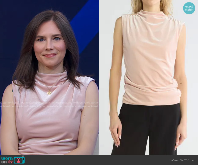 Melrose and Market Ruched Velvet Shell worn by Amanda Knox on Good Morning America