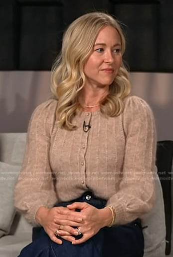 Allison Evans’ beige ribbed cardigan on Today
