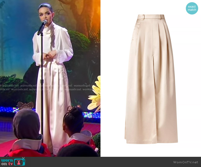 Altuzarra Mack Satin Jersey Maxi Skirt in Antique Pearl worn by Rachel Zegler on Good Morning America