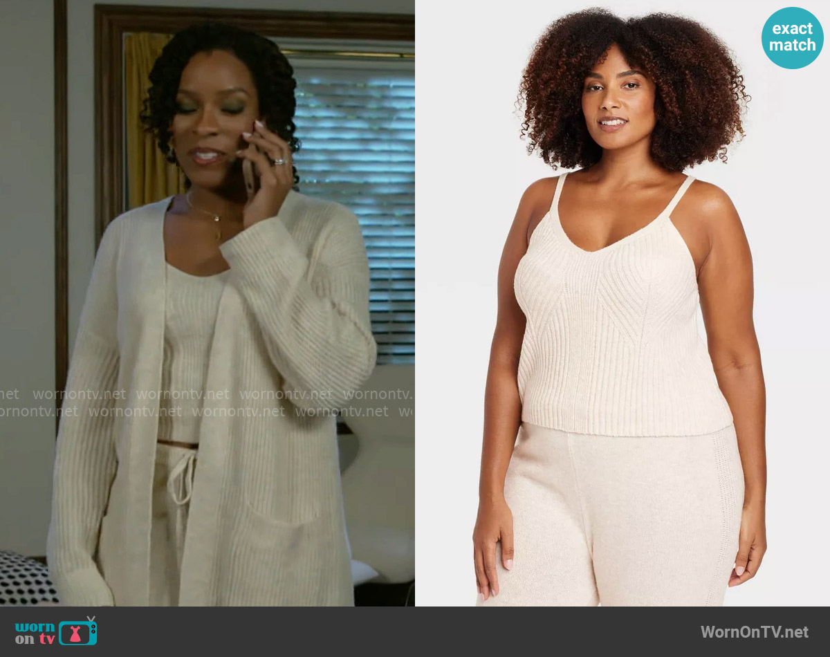 Auden Sweater Robe in Oatmeal worn by Naomi Hamilton Hawthorne (Arielle Prepetit) on Beyond the Gates