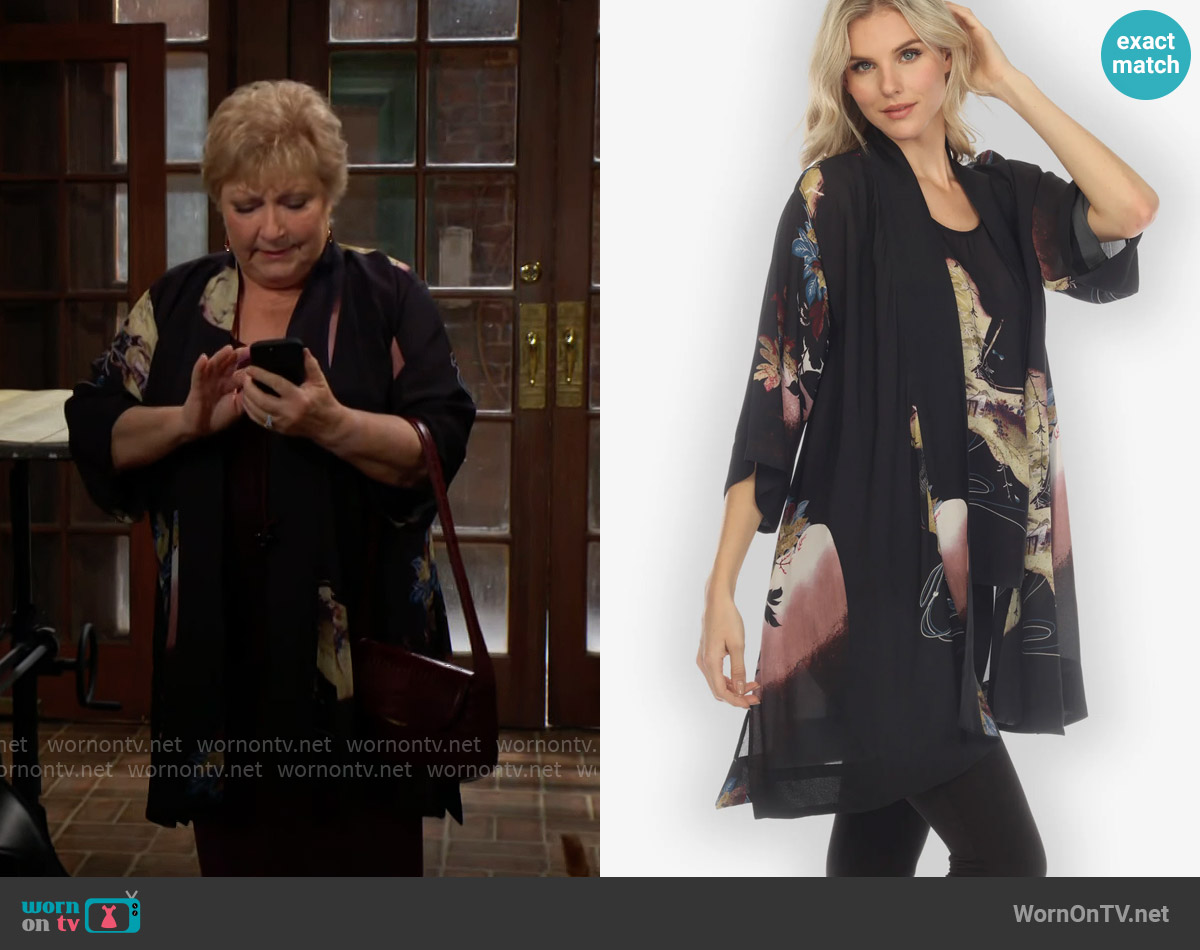 Citron Butterfly Landscape Placement Kimono worn by Traci Abbott (Beth Maitland) on The Young and the Restless