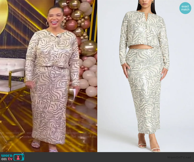 Eloquii Sequin Crop Cardigan worn by Quiana Burns on Tamron Hall Show