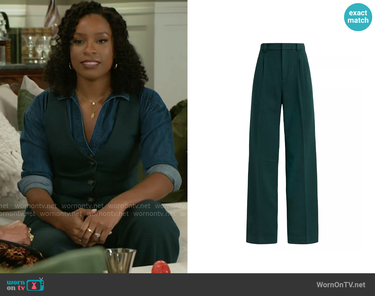 Favorite Daughter The Low Favorite Houndstooth Mid-Rise Wide-Leg Pants in Juniper Houndstooth worn by Naomi Hamilton Hawthorne (Arielle Prepetit) on Beyond the Gates