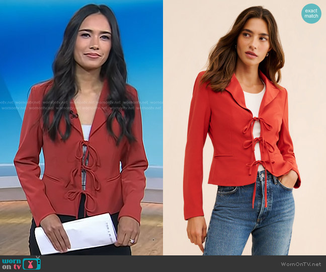 Flat White Structured Tie Blazer worn by Emilie Ikeda on Today