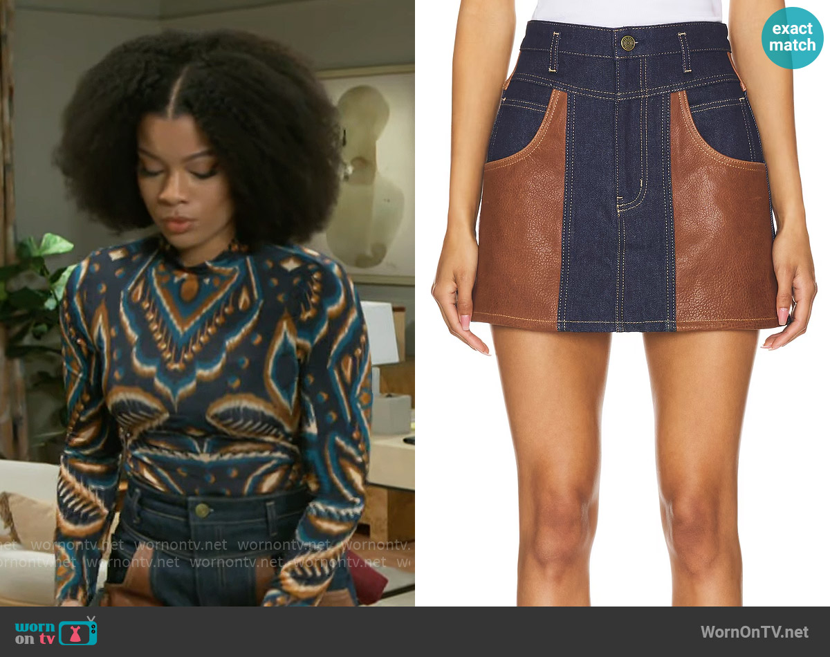 Frame Atelier Skirt in Arlow worn by Eva Thomas (Ambyr Michelle) on Beyond the Gates