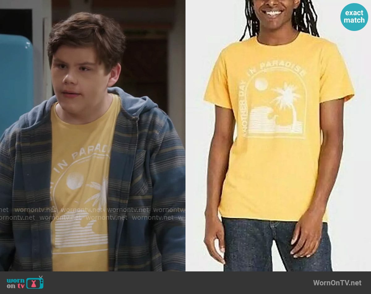 Goodfellow & Co Another Day In Paradise T-shirt worn by Carter (Maxwell Simkins) on Shifting Gears