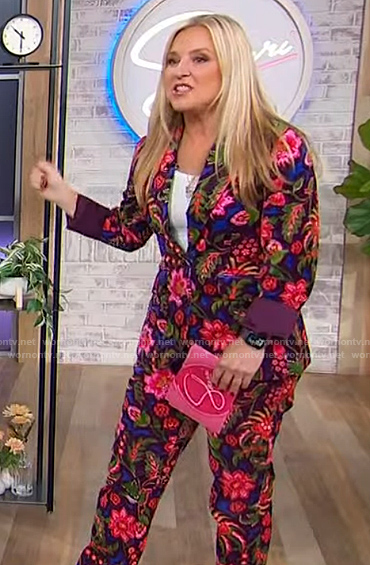 Jennifer Jolly’s floral blazer and pants on Sherri