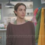Jules’ brown cropped top and green embroidered pants on Greys Anatomy