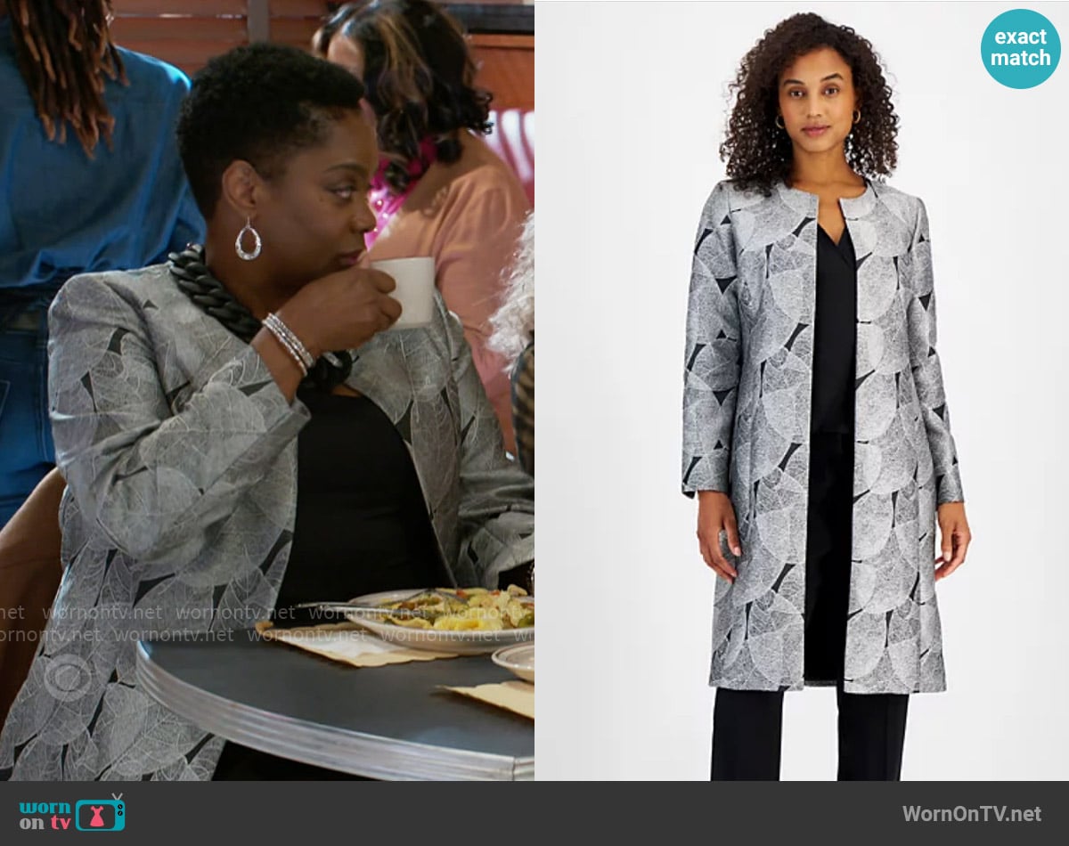 新品⭐︎minaperhonen floral leaf ジャケット　38 新品⭐︎minaperhonen floral leaf ジャケット 38 - メルカリ