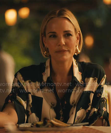 Kate’s floral print shirt on The White Lotus