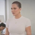 Khloe’s white cropped tee on The Kardashians