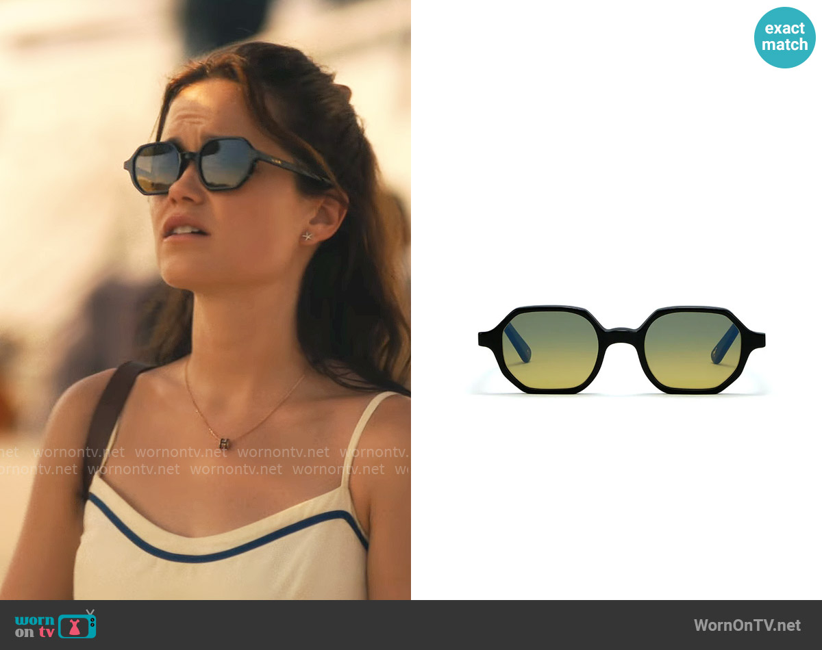 L.G.R Zanzibar Sunglasses in Black 01 Yellow Gradient Photochromic worn by Piper Ratliff (Sarah Catherine Hook) on The White Lotus