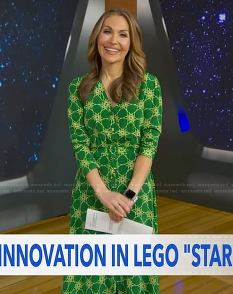 Lori’s green print long sleeve dress on Good Morning America