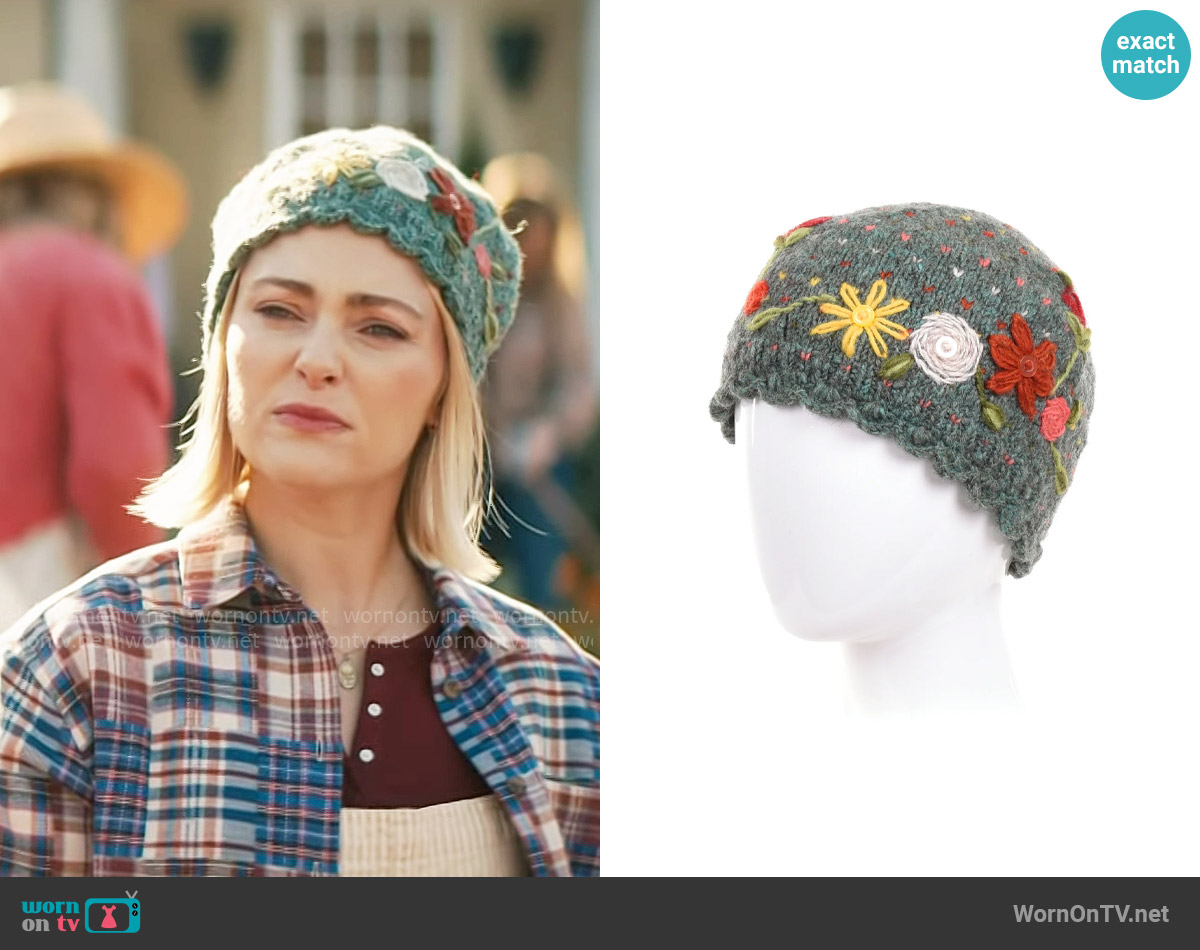 Lost Horizons Florence Beanie in Meadow worn by Alice (AnnaSophia Robb) on Grosse Pointe Garden Society