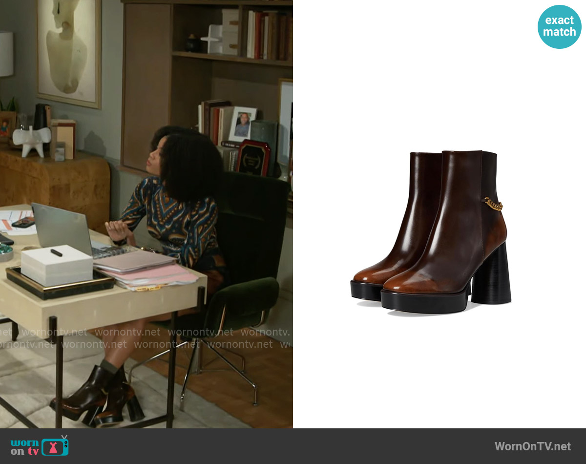 Michael Kors Carlisle Boot in Luggage worn by Eva Thomas (Ambyr Michelle) on Beyond the Gates