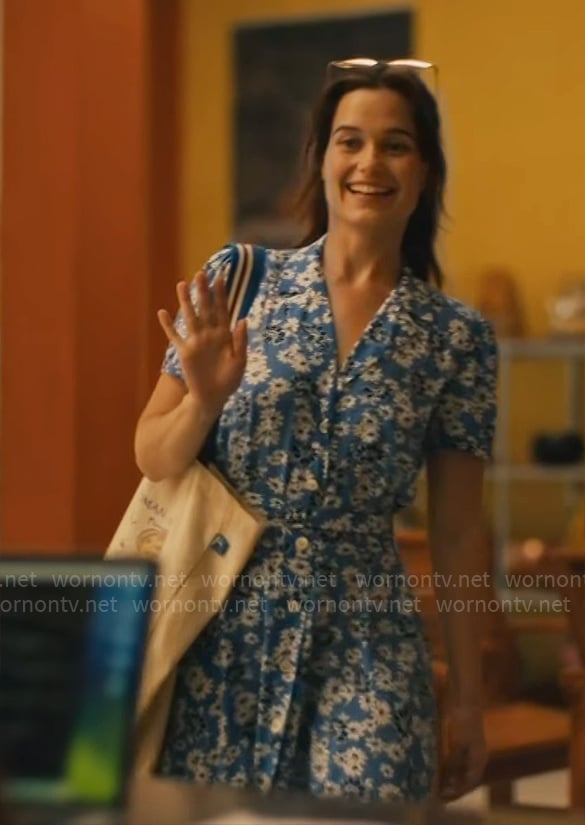 Piper’s blue floral shirtdress on The White Lotus