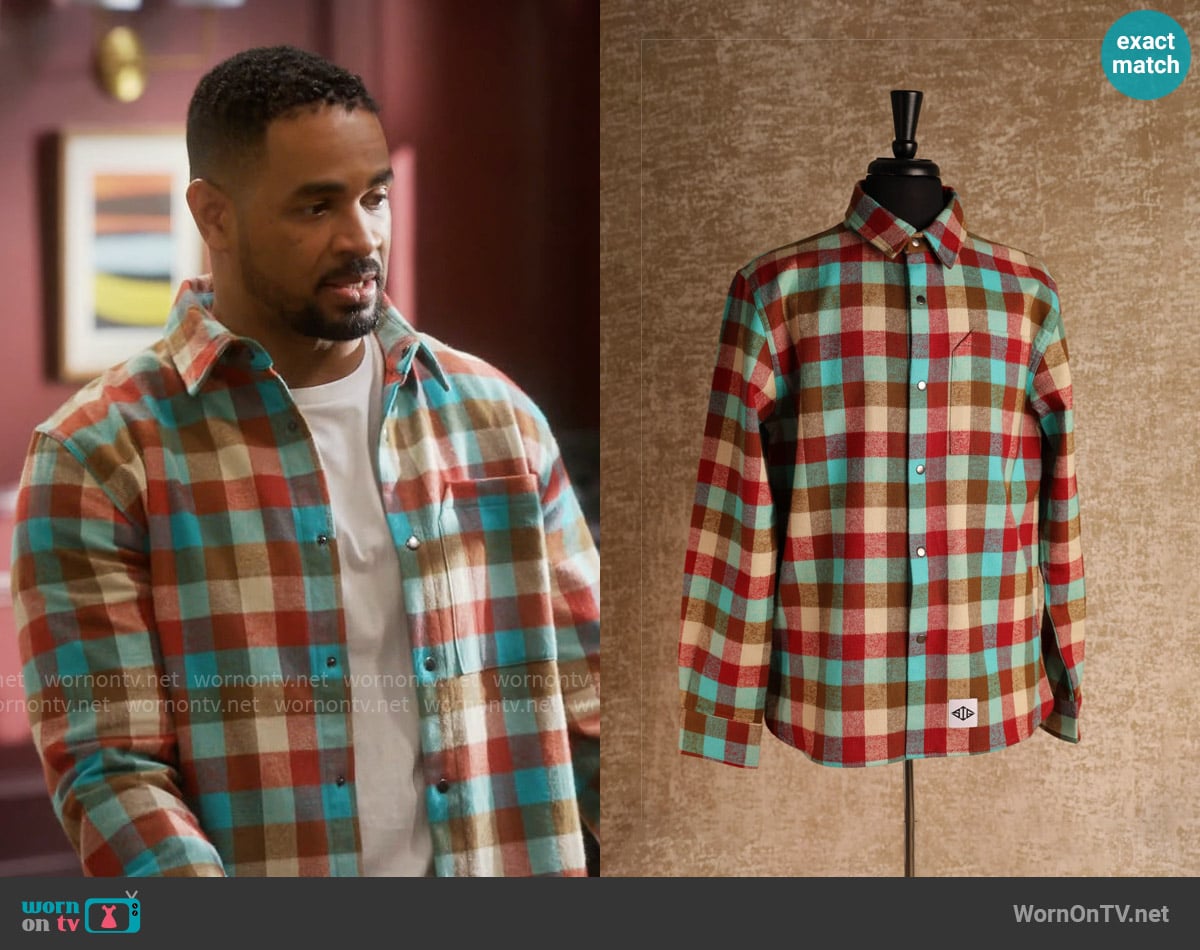 Signature Innovation Group Flannel Shirt Jacket Teal worn by Damon (Damon Wayans Jr.) on Poppas House