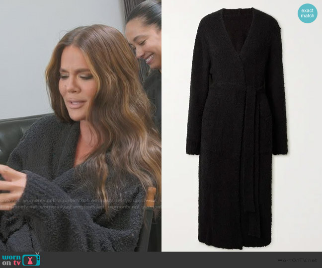 Skims Cozy Knit Short Robe worn by Khloe Kardashian (Khloe Kardashian) on The Kardashians