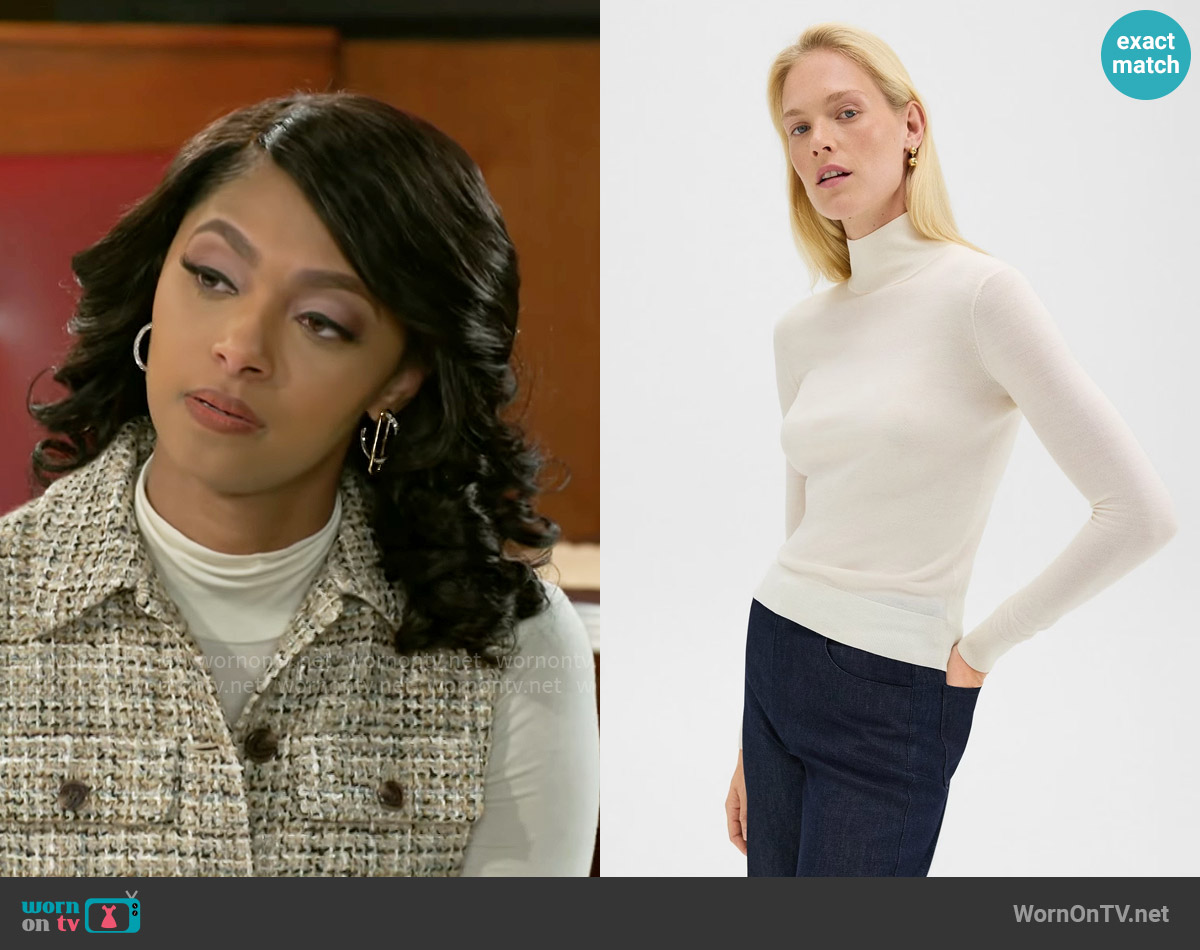 Theory Turtleneck Sweater in Regal Wool in New Ivory worn by Kat Richardson (Colby Muhammad) on Beyond the Gates