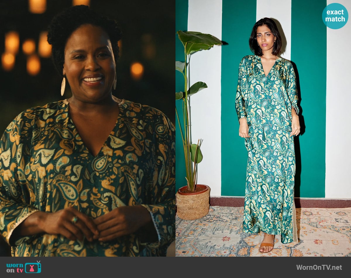 Verandah Hand Draped Kaftan in Emerald Paisley -Bemberg™ worn by Belinda Lindsey (Natasha Rothwell) on The White Lotus