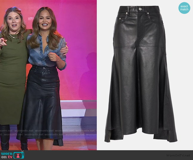 Victoria Beckham Black Panelled Flare Leather Midi Skirt worn by Chrissy Teigen on Today