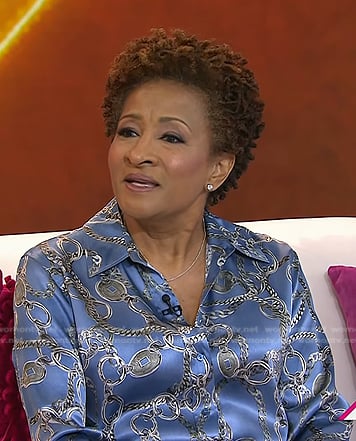 Wanda Sykes’ blue chain print silk shirt on Today