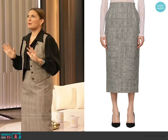 Wardrobe NYC Prince of Wales check midi skirt worn by Drew Barrymore on The Drew Barrymore Show