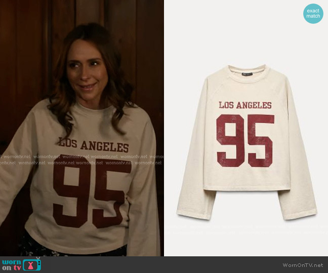 Zara Varsity Washed Effect T-Shirt worn by Maddie Kendall (Jennifer Love Hewitt) on 9-1-1
