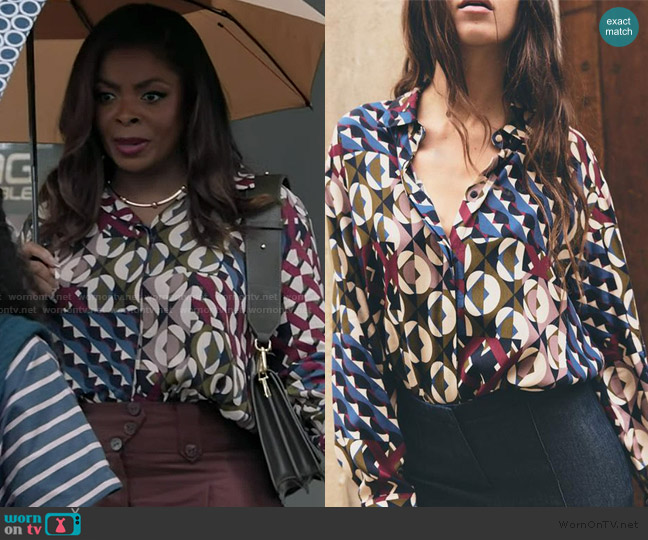 Zara Geometric Print Blouse worn by Ava Coleman (Janelle James) on Abbott Elementary