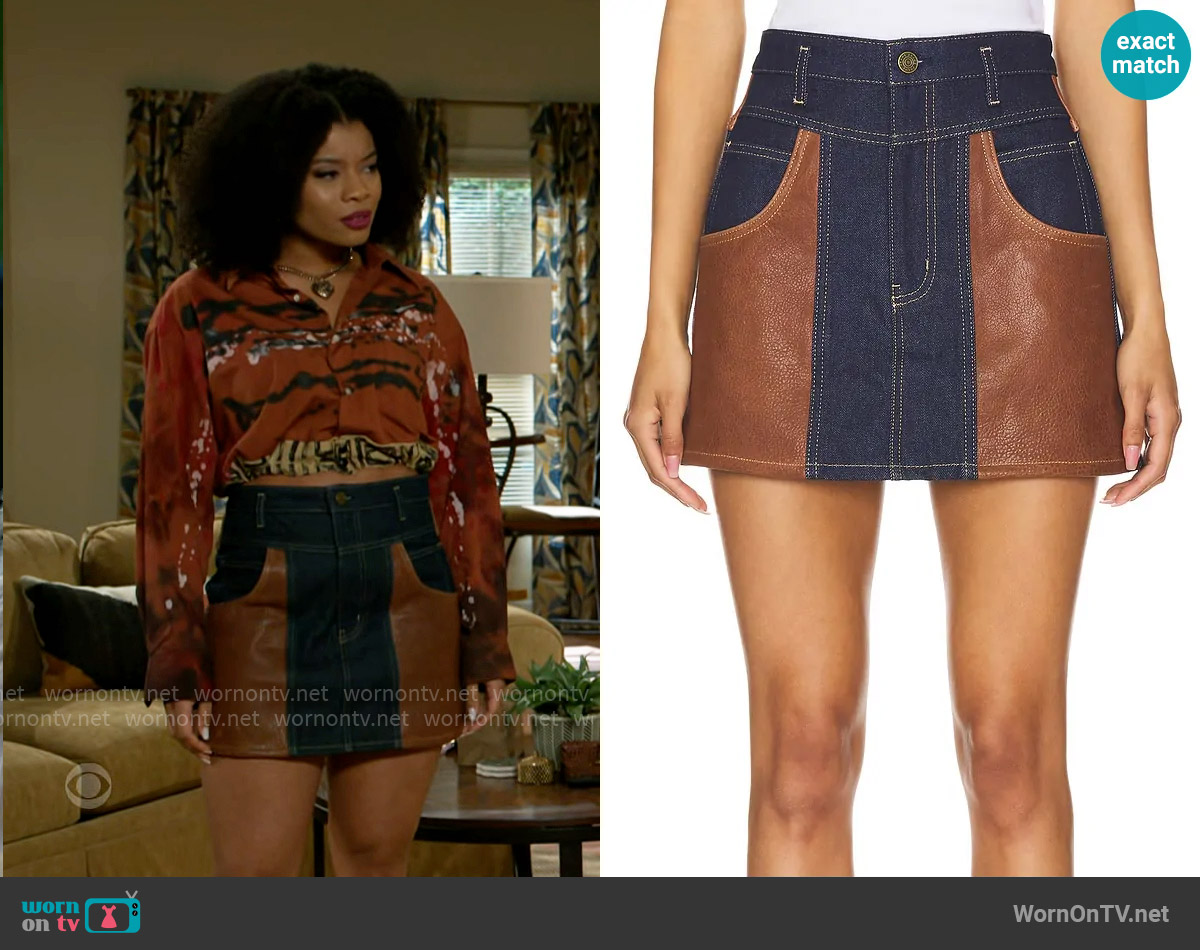 Frame Atelier Skirt in Arlow worn by Eva Thomas (Ambyr Michelle) on Beyond the Gates