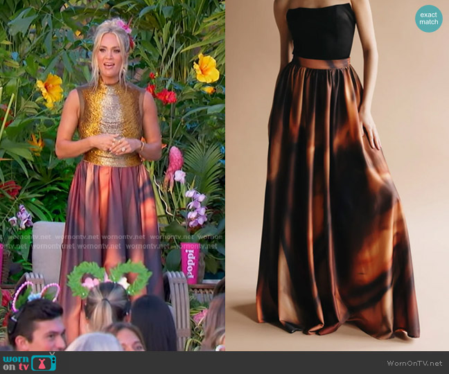 Jamil by MD Mera Skirt worn by Carrie Underwood on American Idol
