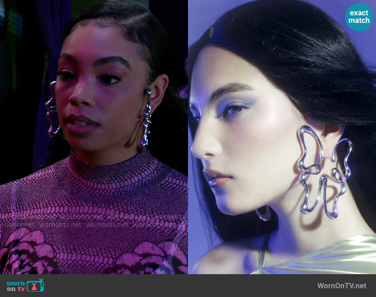 MAM Large butterfly earring in silver worn by Chelsea Hamilton (RhonniRose Mantilla) on Beyond the Gates