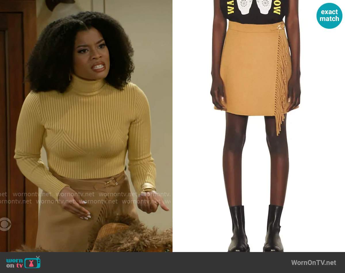 Sandro Luciana Fringe Mini Skirt worn by Eva Thomas (Ambyr Michelle) on Beyond the Gates