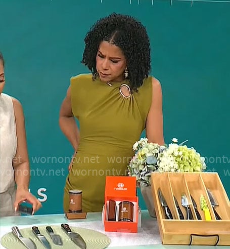 Adriana Diaz’s green ring detail dress on CBS Mornings