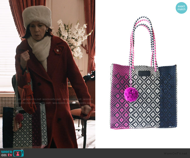 Handmade Store Woven Tote worn by Elsbeth Tascioni (Carrie Preston) on Elsbeth