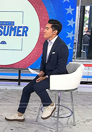 Brian Cheung’s white stripe sneakers on Today