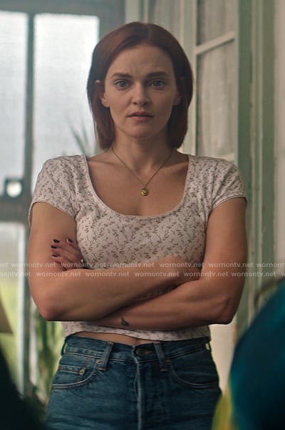 Bronte’s white floral print crop top on You