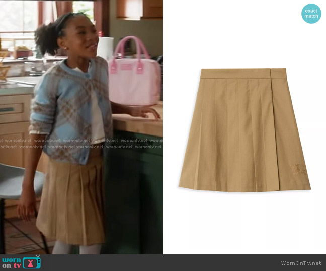 Burberry Girls' Ada Cotton-Twill Pleated Skirt in Sand worn by Mara Driskell (Askyler Bell) on 9-1-1