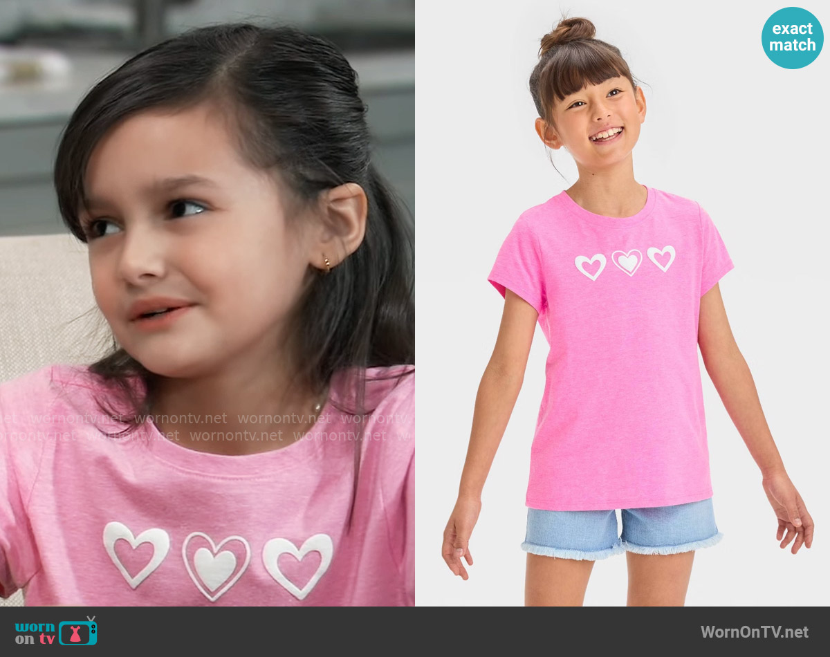 Cat & Jack Short Sleeve Hearts Graphic T-Shirt worn by Donna Corinthos (Scarlett Spears) on General Hospital