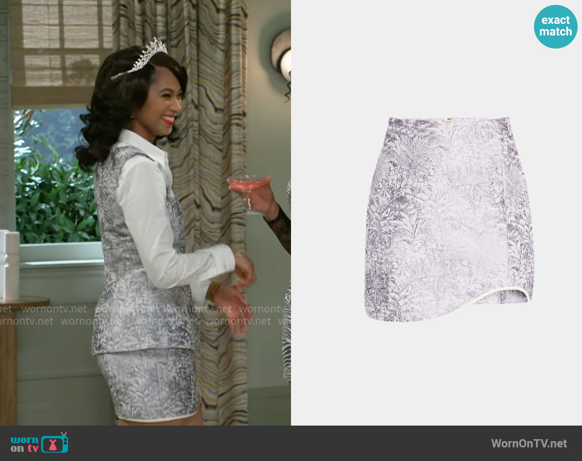 Clea Bowie Mini Skirt worn by Kat Richardson (Colby Muhammad) on Beyond the Gates
